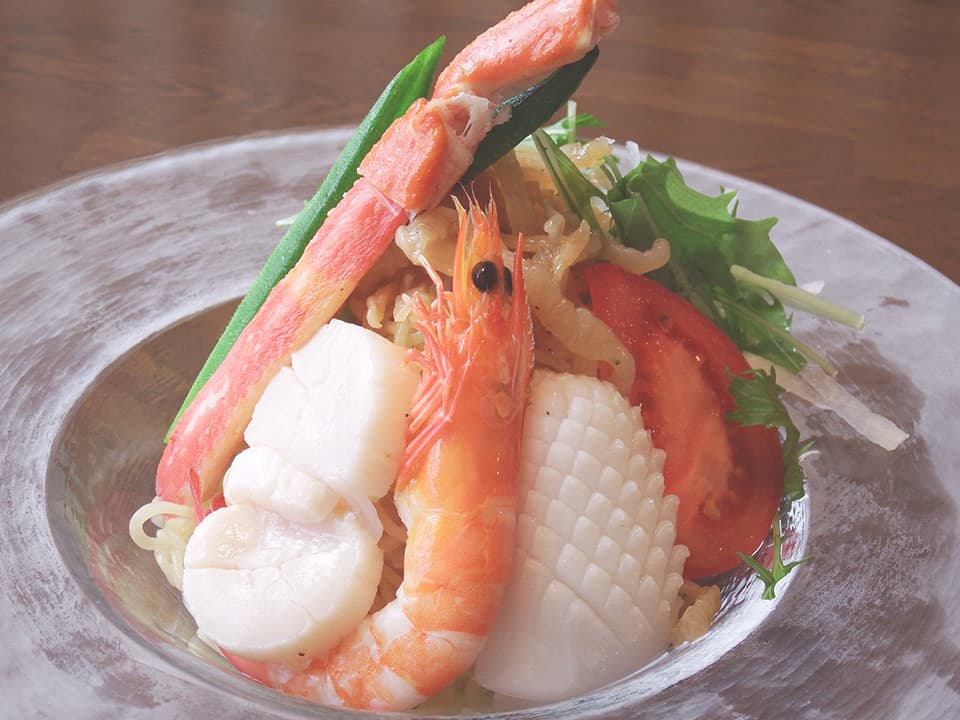 富士市の中国料理ゆあんの季節のおすすめ料理『海鮮冷し中華』の画像